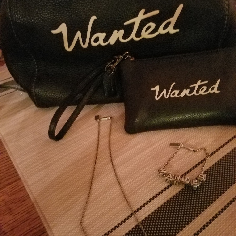 Wanted bracelet and necklace - Picture 5 of 5